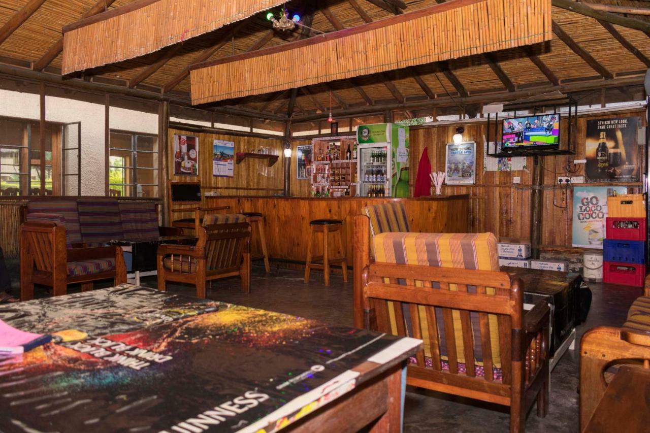 Rwenzori International Hotel Kasese Exteriör bild