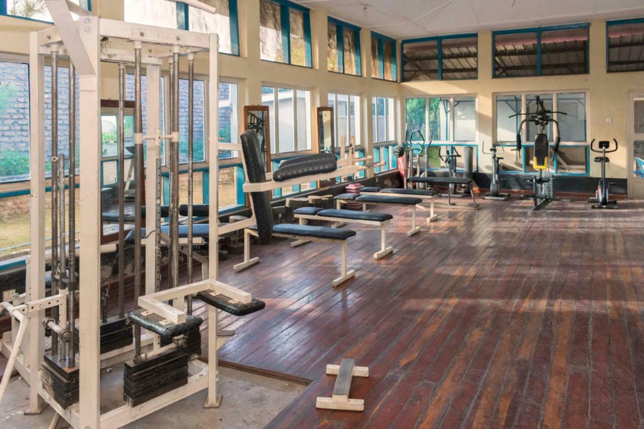 Rwenzori International Hotel Kasese Exteriör bild