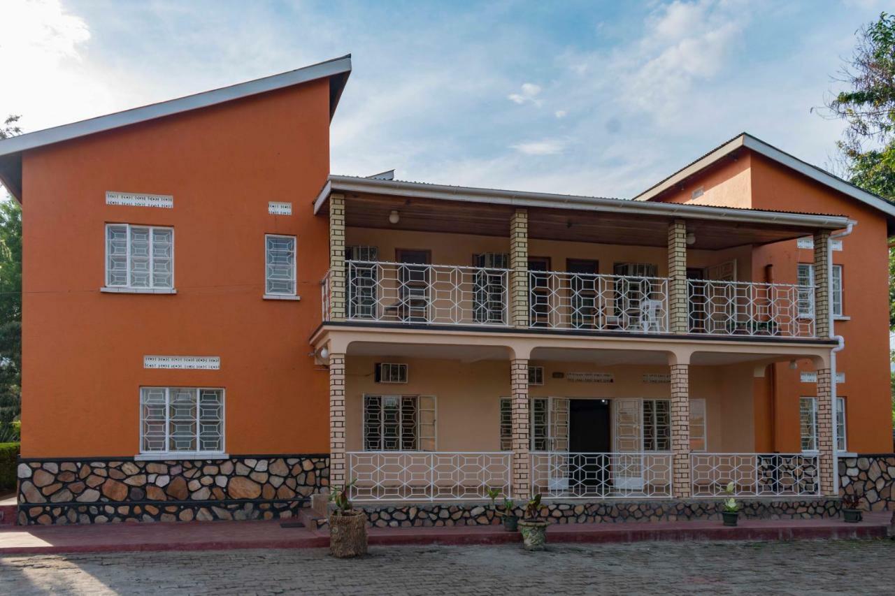Rwenzori International Hotel Kasese Exteriör bild
