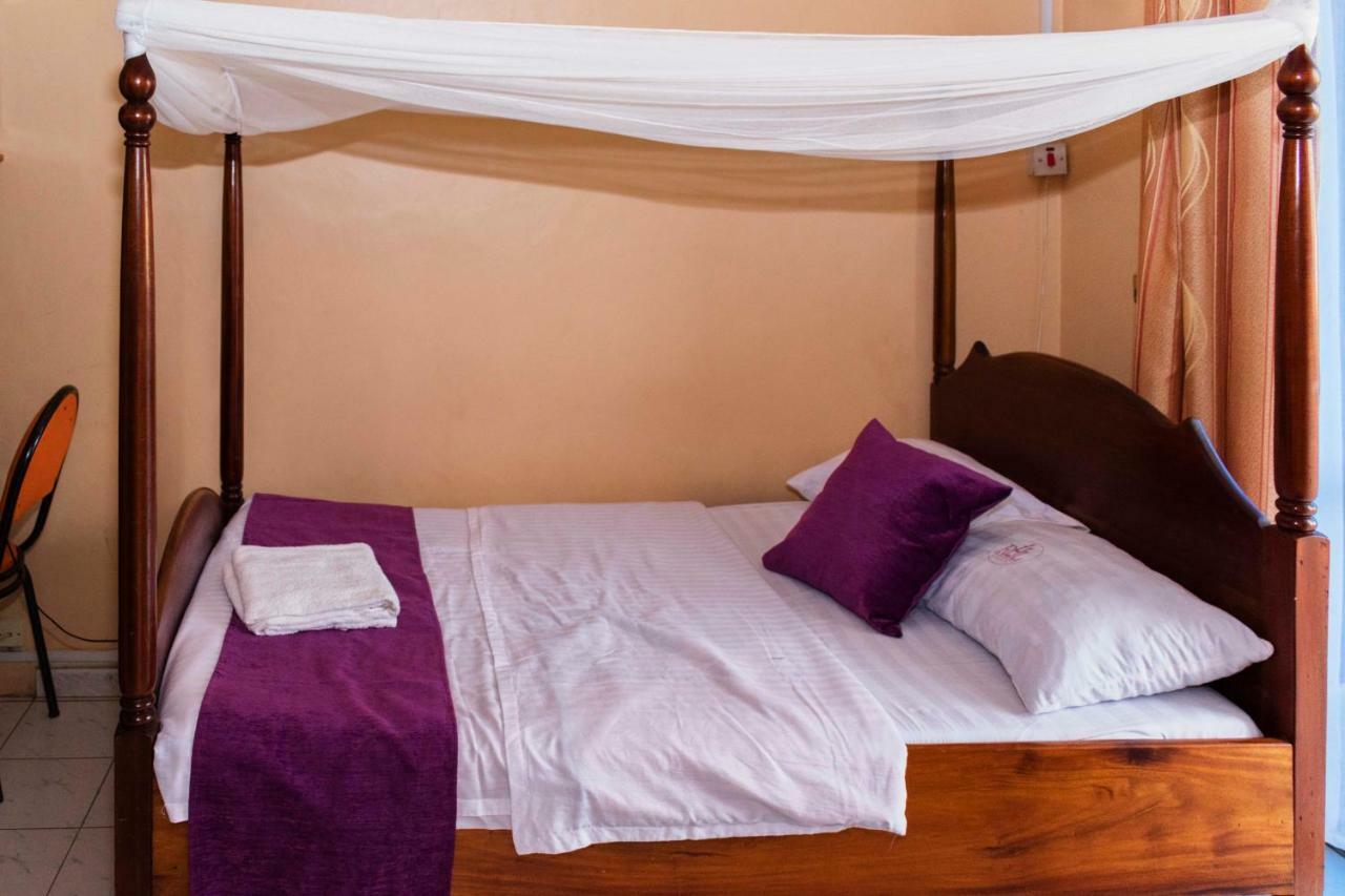 Rwenzori International Hotel Kasese Exteriör bild