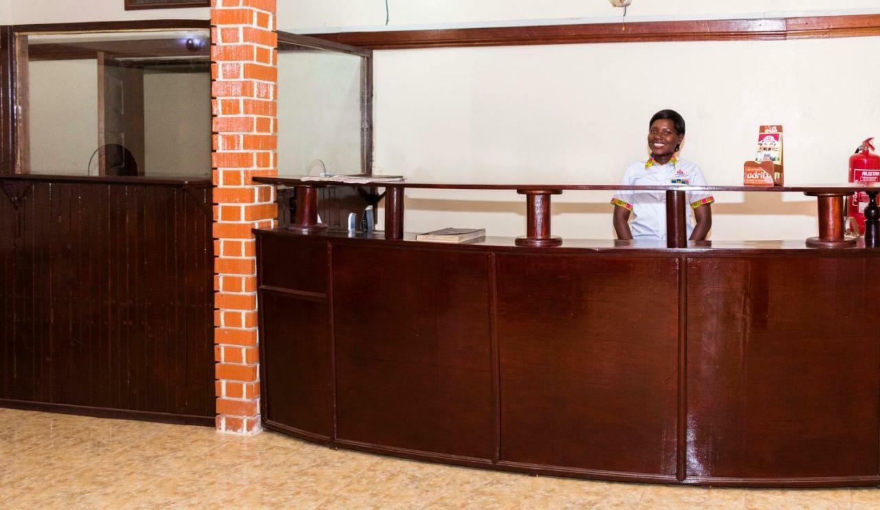 Rwenzori International Hotel Kasese Exteriör bild